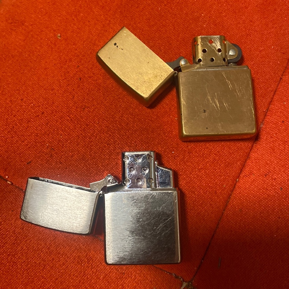 2 Zippo lighters, good condition